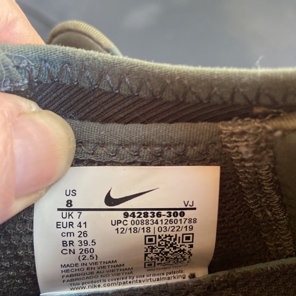 Woman’s size 8 Nike free running shoes - Picture 5 of 5